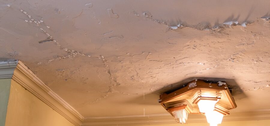 夢占い 雨漏りする夢を解説 雨漏りする夢は今の自分に不安がある暗示